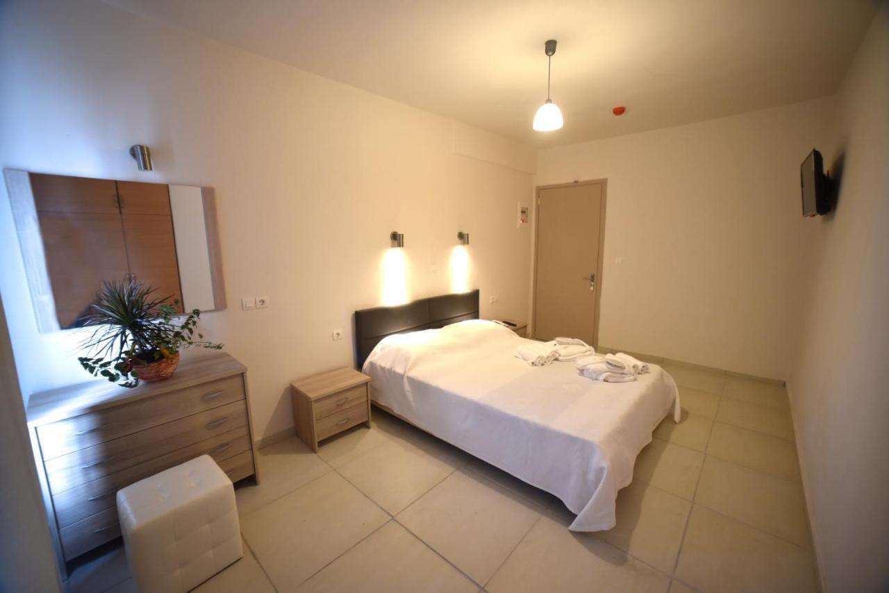 Chalkiotis Hotel Anaxos Exterior photo